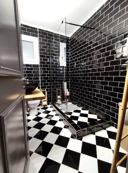 Voukamvilia Boutique Apartment Ágios Matthaíos Exteriör bild